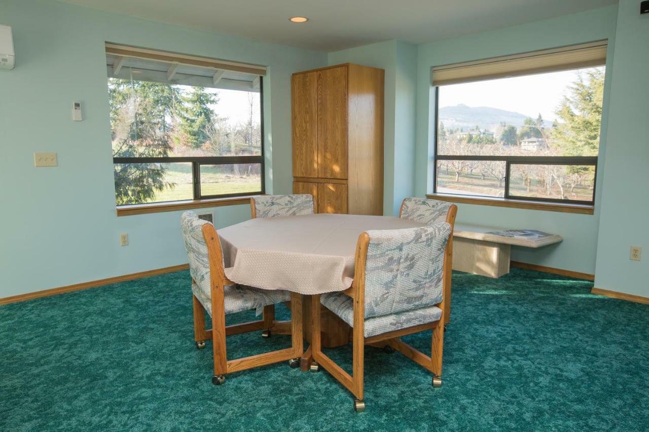 Brookside Bed & Breakfast Hood River Bagian luar foto