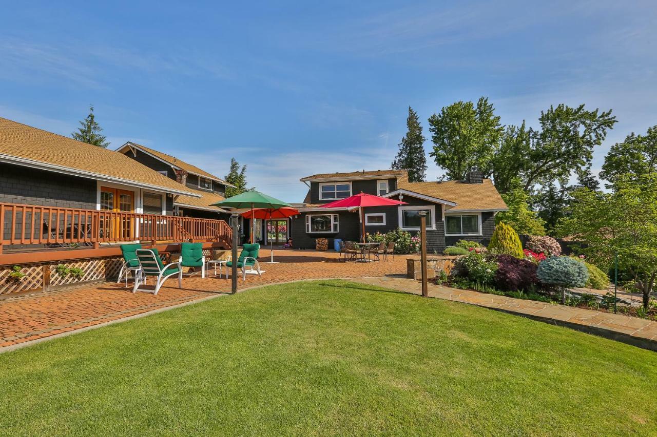 Brookside Bed & Breakfast Hood River Bagian luar foto
